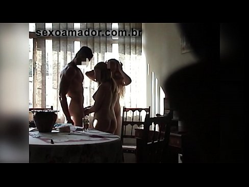 ❤️ Inimbitahan ng mga sex friends ang isang higanteng lalaki at isang threesome kasama niya ❤️❌ Sex video sa amin tl.novoporn-com.ru